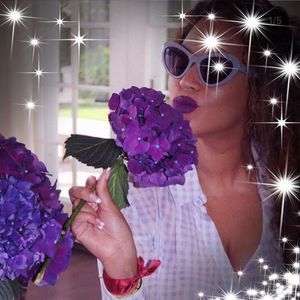 Meet your Posher, Crystal